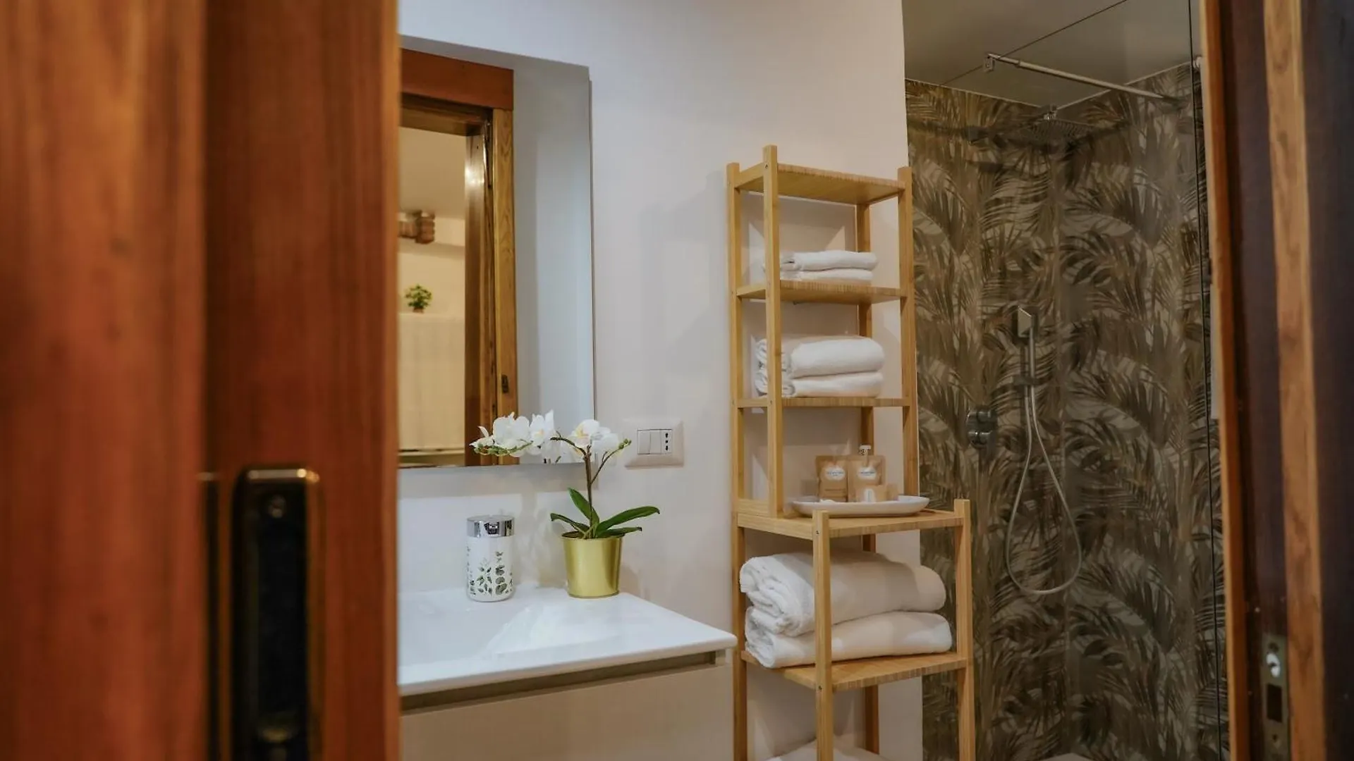 R-Home Li Cuti Catania Italy
