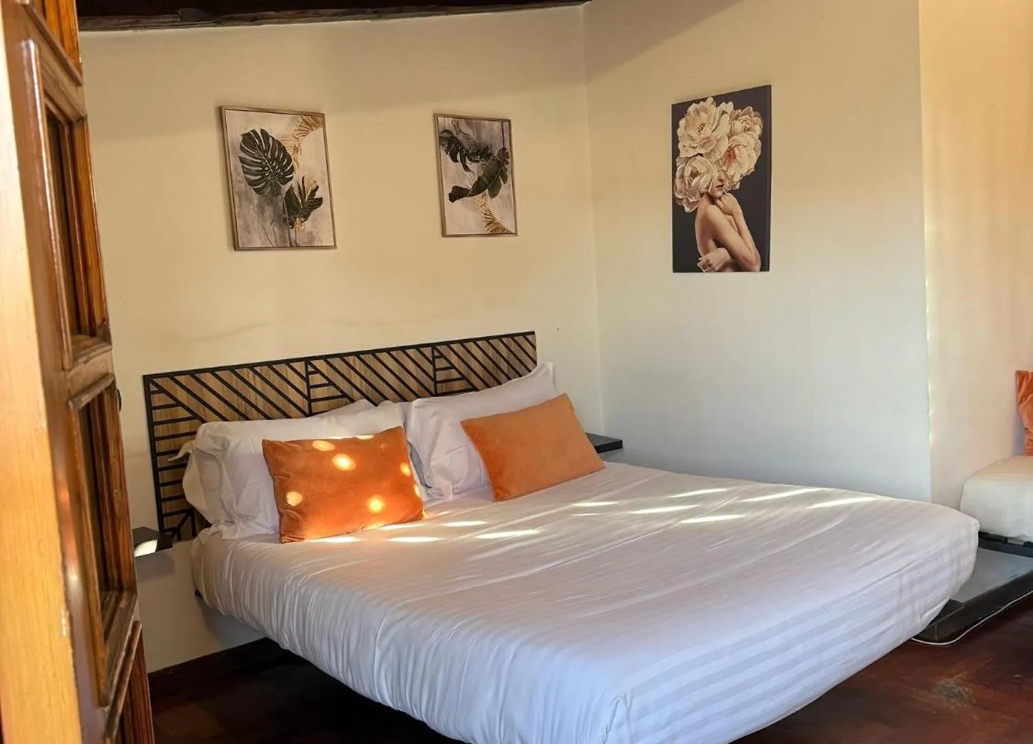 R-Home Li Cuti Catania Apartment